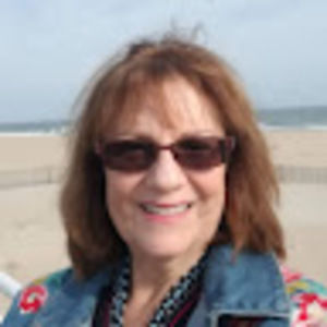 Meet your Posher, Cynthia